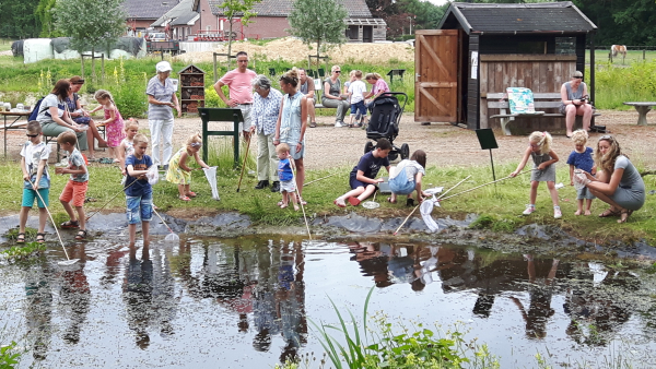 Uit het archief: slootjesdag bij Stichting Heemtuin