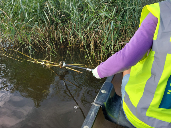 Opschoondag in Nationaal Park Weerribben-Wieden in het teken van recycling