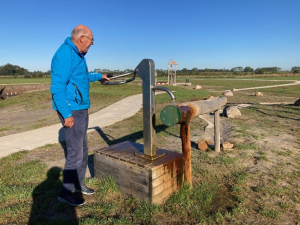Waterspeelplaas op het Stadsfront